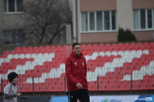  Маленькі лучани тренувались на одному полі з відомими футболістами. ФОТО