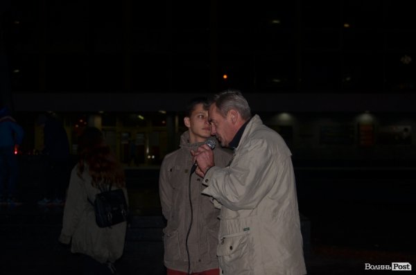 Лучани висловили свою підтримку французам у їхній трагедії.ФОТО