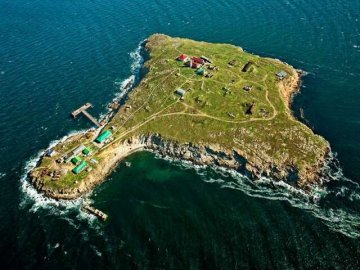 Військові з острова Зміїний живі, – ВМС