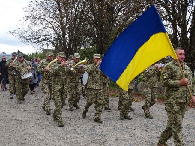 На Волині попрощалися з Героєм Артуром Новосадом. ФОТО