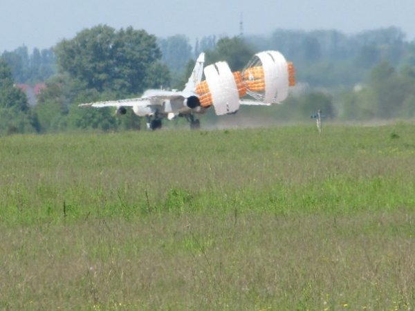Луцьк авіаційний: літаки на військовому аеродромі. ФОТО