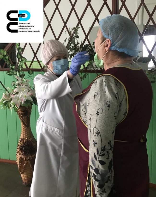 У понад 80 працівників їдалень у навчальних закладах Волині виявили золотистий стафілокок