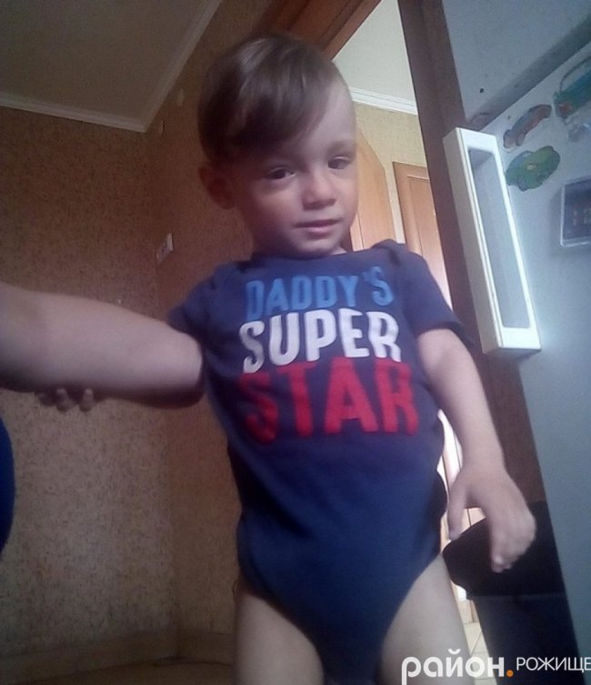 «Благодійність замість квітів»: для маленького важкохворого волинянина збирали гроші 