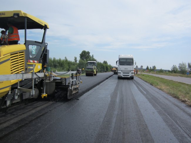 Відновили ремонтні роботи на трасі Київ-Ковель-Ягодин. ФОТО