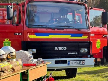 На Рівненщині монахи стали пожежниками. ВІДЕО