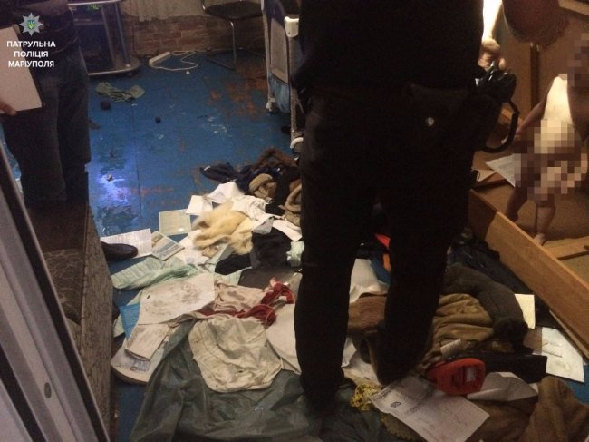 У Маріуполі від голоду врятували дітей, яких мати кинула напризволяще