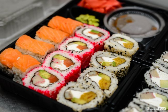 Вперше у Луцьку – заморожені суші* 