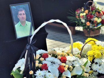 Встиг збудувати дім, але не встиг пожити у ньому: на Волині попрощалися зі снайпером Сергієм Кашубою