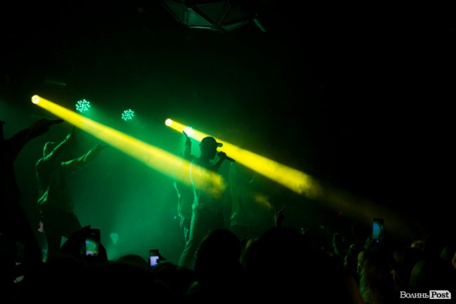 У луцькій «Опері» відгримів концерт Макса Барських. ФОТОРЕПОРТАЖ