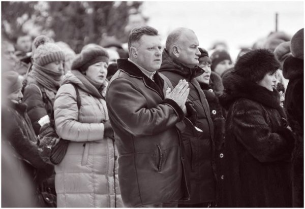 «Євронеділя» в Луцьку: віче, хода та панахида. ФОТО