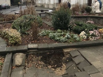 У старій частині Луцька знову виявили провалля