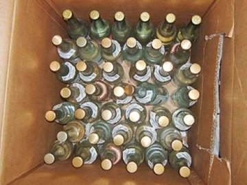 У місті на Волині колишній правоохоронець торгує у квартирі сурогатом