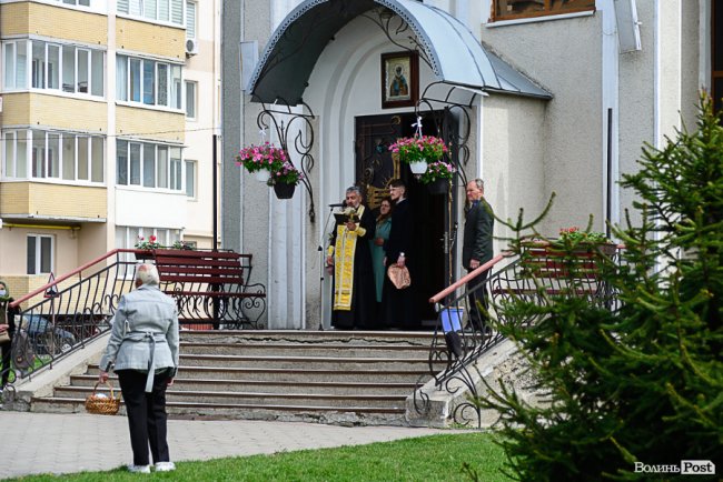 У Луцьку вже почали освячувати великодні кошики. Фото