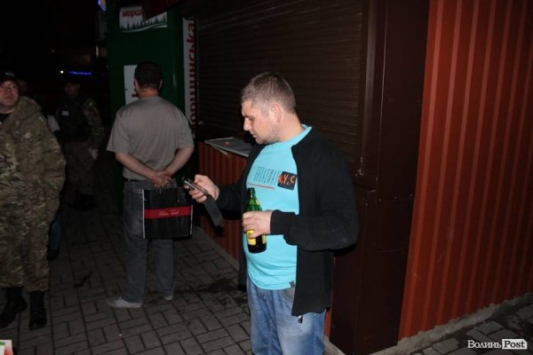  У Луцьку таки продають алкоголь після 22:00, - Самооборона