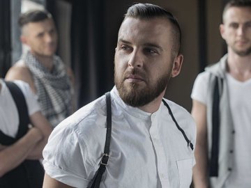 Відома луцька лялькарка зробила м'яку копію соліста гурту «Без Обмежень»