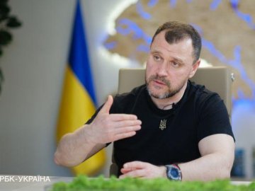 Чоловіків, які незаконно виїхали з України, після повернення чекає покарання: готують законопроект