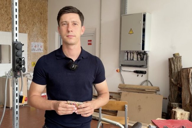 На Волині виготовляють меблі з переробленого пластику