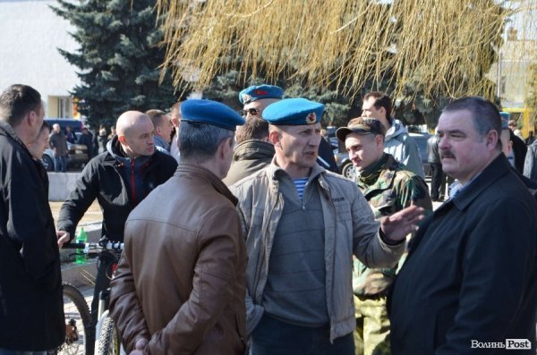 «Кадрове» віче в Луцьку. ФОТО. ВІДЕО