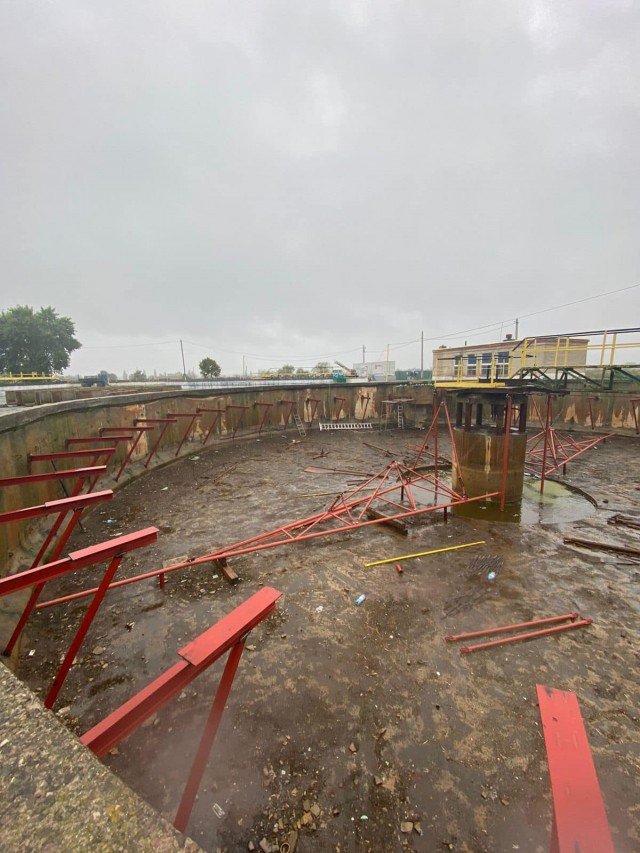 У Луцьку на очисних спорудах ремонтують відстійники