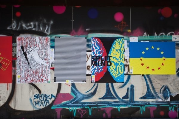 Дизайнери світу проти війни в Україні. ФОТО