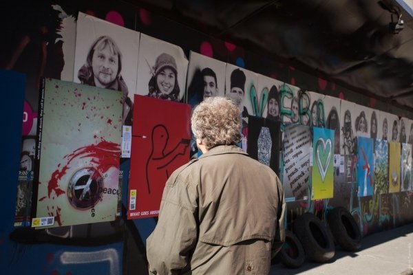 Дизайнери світу проти війни в Україні. ФОТО