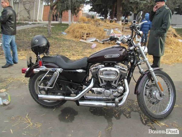 У Луцьку фірма замість новорічного корпоративу збирає гроші на АТО. ФОТО 