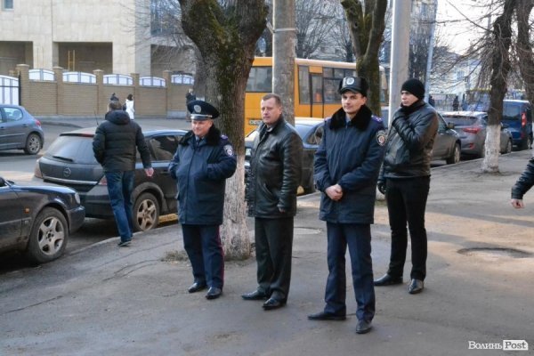 У Луцьку пікетували прокуратуру: хочуть покарання голосувальників за «диктаторські закони». ФОТО