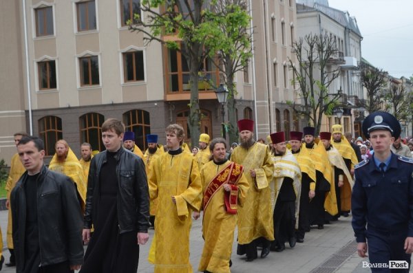 У центрі міста хресним ходом вшанували покровителя Луцька. ФОТО