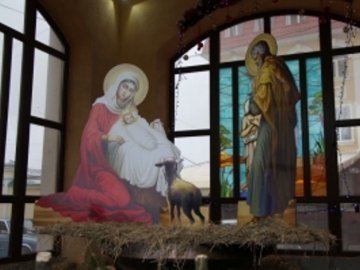 Біля кафедрального собору Святої Трійці - живий різдвяний вертеп. ФОТО