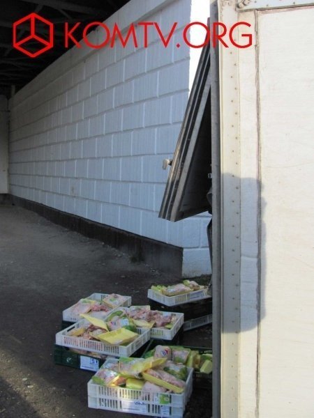 У Криму вантажівка з вагітною пасажиркою впала з мосту. ФОТО. ВІДЕО