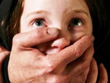 На Волині зловили педофіла, який розбещував  5-річну дівчинку