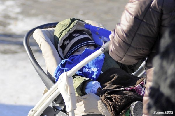 Віче на луцькому Євромайдані. ФОТО