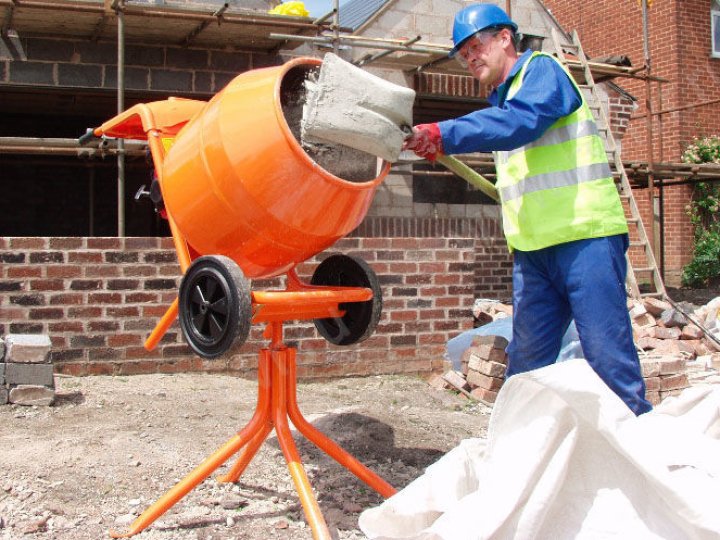 Бетономішалка: призначення, типи та особливості експлуатації