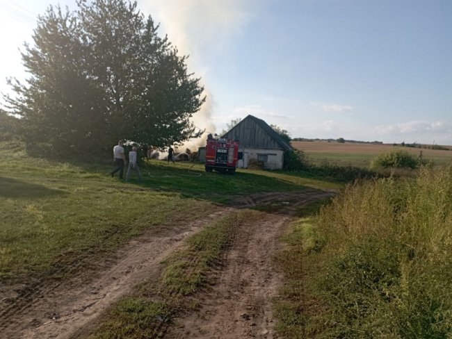 На Волині горіли солома, будівля та сміття