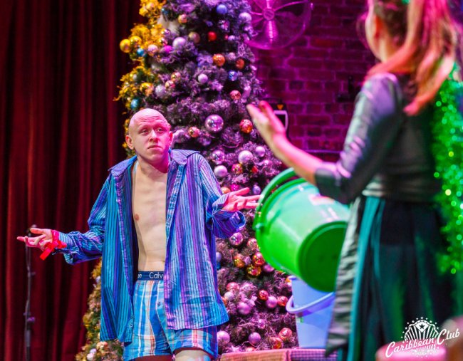 Лучан кличуть на «Новорічний кекс»*