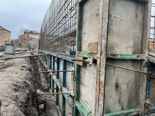 У місті на Волині майже «з нуля» будують укриття в школі. ФОТО