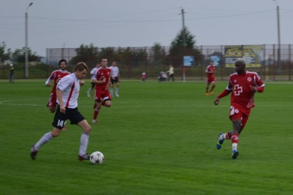Як «Волинь» грала з сільською командою. ФОТО