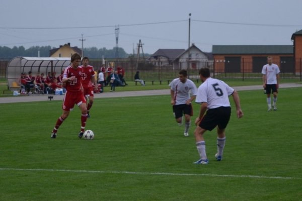 Як «Волинь» грала з сільською командою. ФОТО