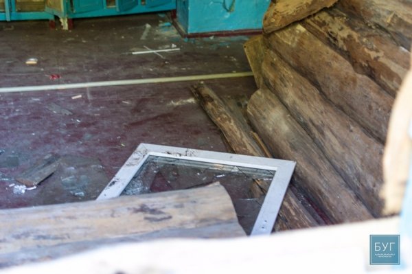 У Благодатному в приміщенні колишньої лазні влаштували притон. ФОТО