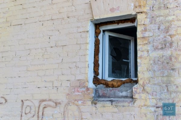 У Благодатному в приміщенні колишньої лазні влаштували притон. ФОТО