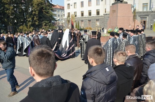 У Луцьку вшанували пам'ять Шевченка. ФОТО