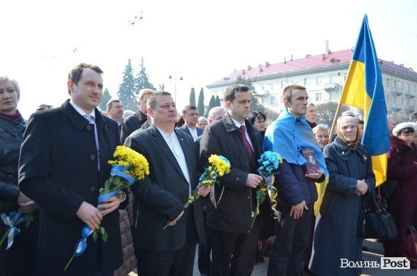 У Луцьку вшанували пам'ять Шевченка. ФОТО