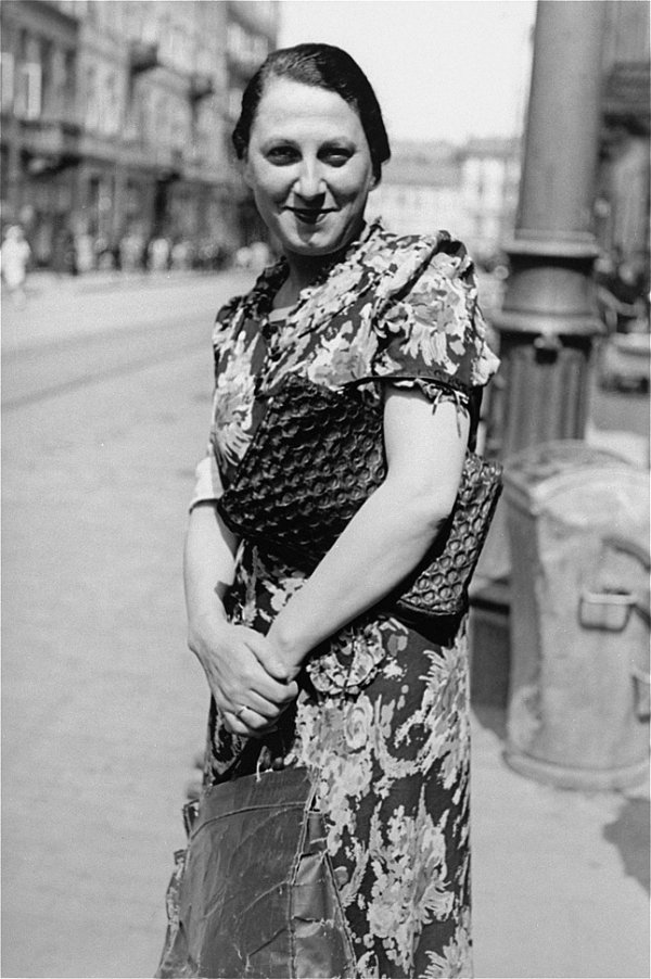 Життя у Варшавському гетто влітку 41-го. ФОТО