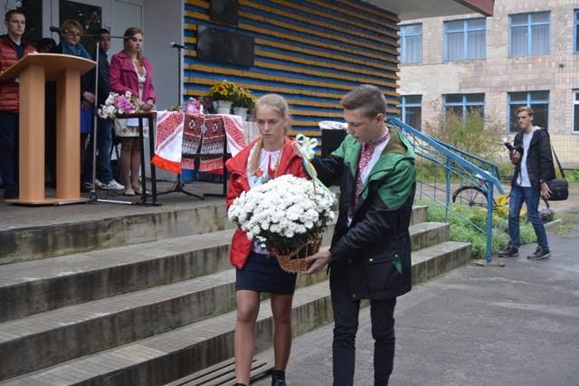 Об’єднала війна: двом волинським Героям відкрили меморіальні дошки