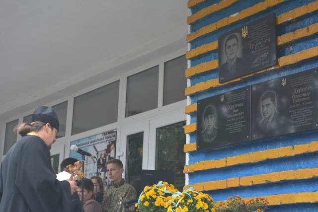 Об’єднала війна: двом волинським Героям відкрили меморіальні дошки