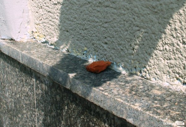 У Луцьку меморіальну дошку повстанцям розбили знову