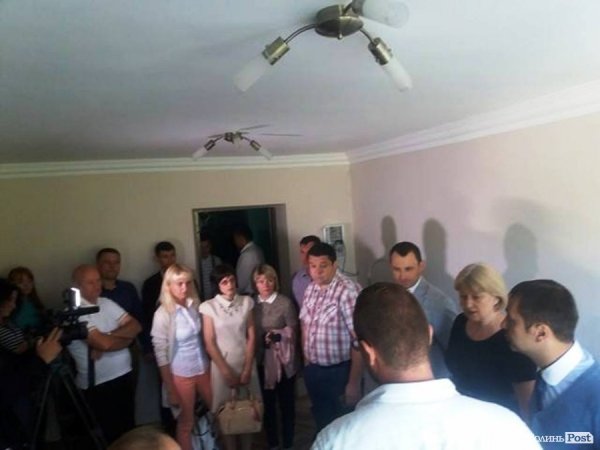 Луцьким депутатам показали туалет в центрі і не тільки. ФОТО