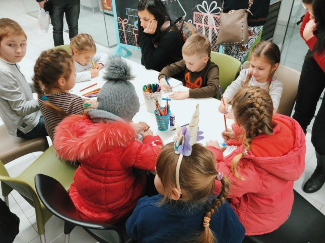 У «Промені» влаштували дитячі розваги до Різдва*