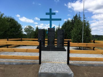 Відкрили пам’ятник загиблим у Другій світовій війні волинянам