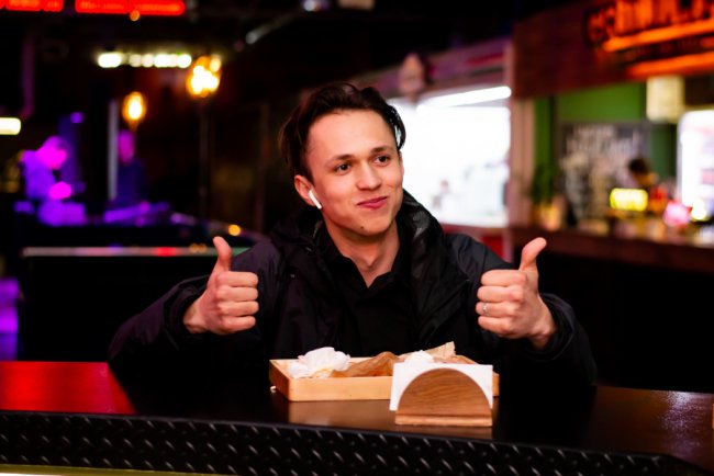 У «Промені» організовують вечірки в американському стилі*